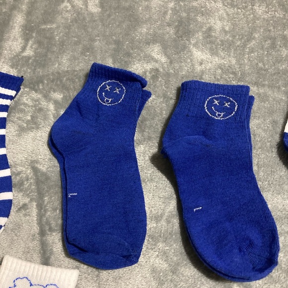 NWOTS Kids Socks - Picture 5 of 7